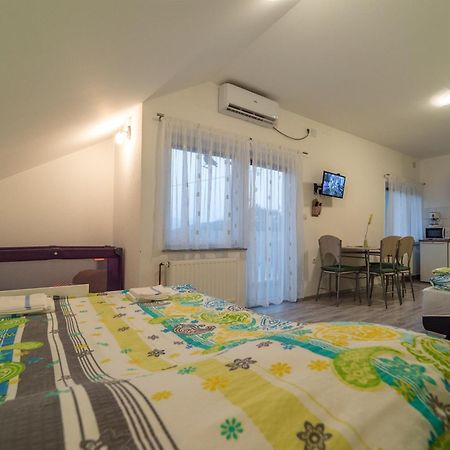Studio Apartments Ante Rakovica Exterior foto
